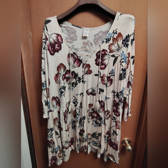 Terra & Sky Floral Top Women's Plus Size 3x (24W-26W) - Picture 1 of 5